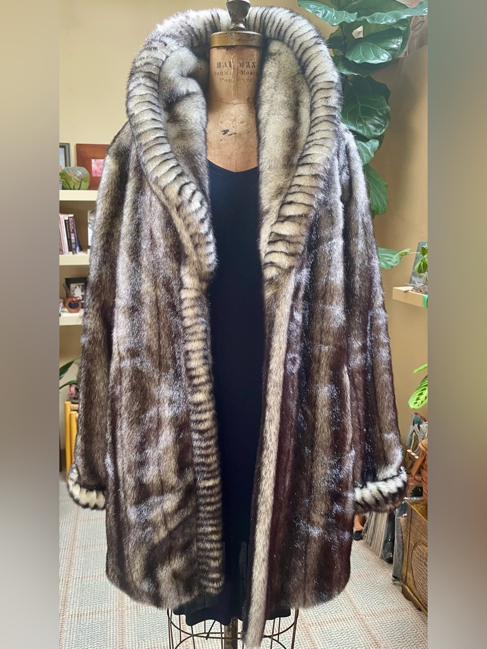 Absolutely Stunning 😍 Dennis Brasso Faux Fur Coat in Brown & Gray